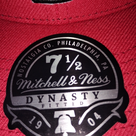 NBA Chicago Bulls fitted cap - Picture 6 of 8